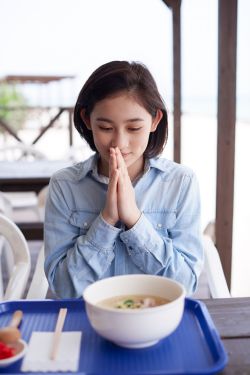 女机械人